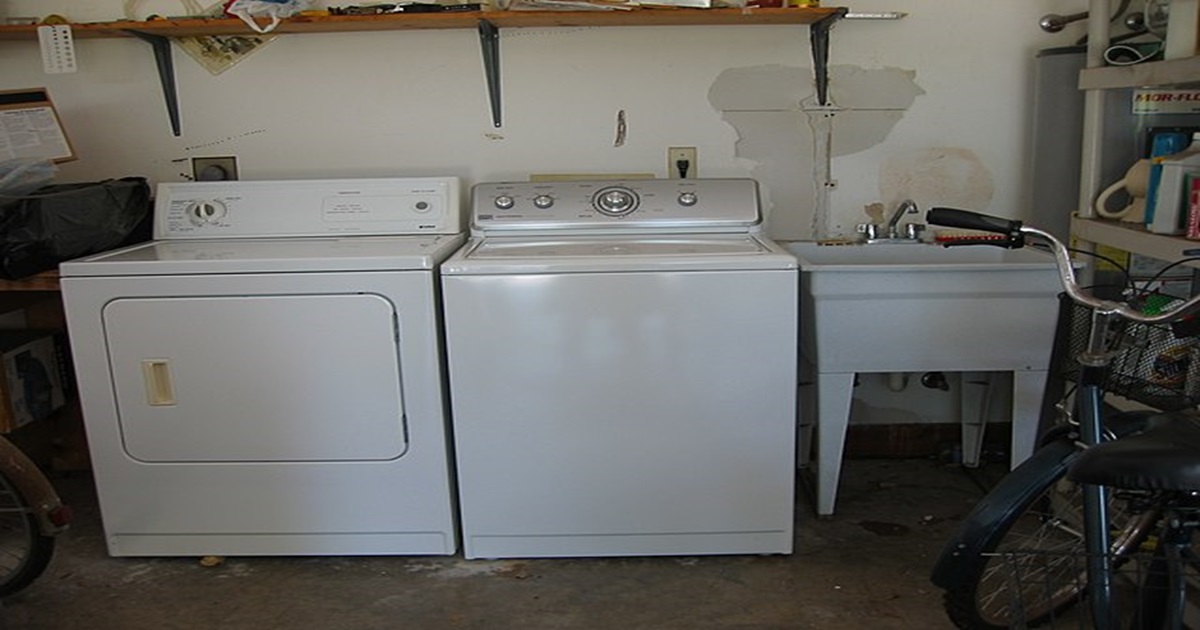 EU rozhodla: Zákaz starých praček. Lidé si budou muset koupit novější jen proto, aby splnili nové nařízení