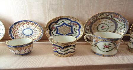 Máte v domácnosti toto nádobí? Má specifické provedení, díky kterému se dá dnes prodat za 1 000 000 Kč