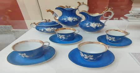 Kdo má doma staré nádobí, neměl by ho za žádných okolností vyhazovat. Dá se prodat za statisíce korun. Důležité je datum výroby