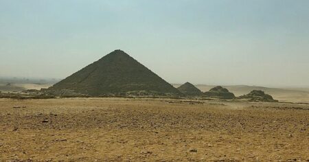 Podivné teorie o egyptských pyramidách: Podle Tesly byly zdrojem obrovské energie