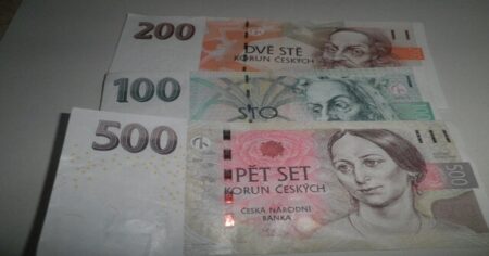 Kdysi běžná stokoruna, dnes poklad za 100 000 Kč: Kdo má doma bankovku se speciálním tiskem, může se začít radovat