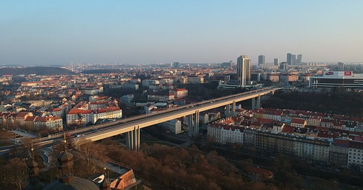 51 let nuselského mostu: V zahraničí byl obdivován, v Česku přitahoval jedince, kteří chtěli ukončit svůj život