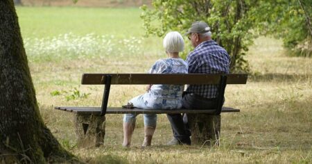 Kdy půjdete do důchodu? Zjistíte to za 5 vteřin, přesný přehled podle ročníků i počtu dětí