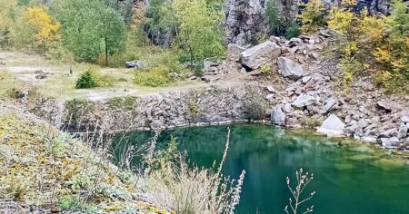 Grand Canyon nemají jen v USA. V Česku ho můžete navštívit jen kousek od Prahy