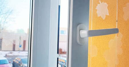 Česká ventilačka je zimní past na peníze. Japonský způsob větrání ušetří tisíce a zatočí s plísní