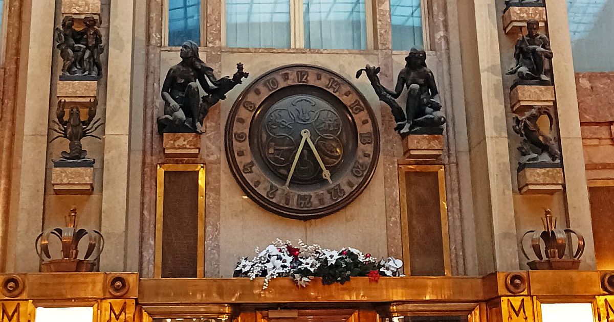 Luxusní oběd v centru Prahy za 149 korun? V téhle jídelně jedí jen místní, ale je to pecka