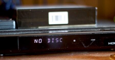 Zaprášené DVD může mít hodnotu pokladu. Sběratelé vykupují kusy i za desítky tisíc Kč