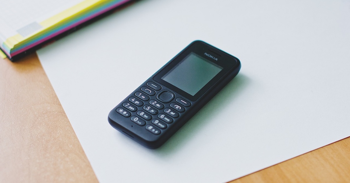 Tlačítkové telefony hlásí návrat. Nový model jako hit roku 2026