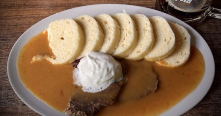 Legendární české jídlo: Cizinci se po něm můžou utlouct. Už je v hledáčku i samotného Michelina