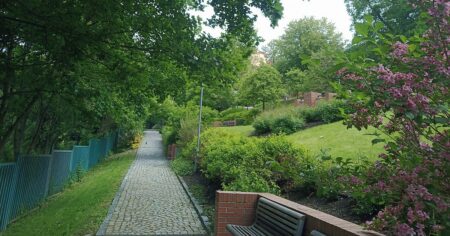 Nejkrásnější zelenou oázu má Praha přímo ve svém srdci. Nepochopíte, proč ji místní ignorují