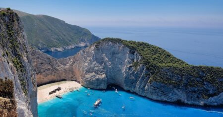 Ani Seychely, ani Maledivy. Nejkrásnější ostrov světa leží v Evropě jen přes 2 hodiny letu z Prahy