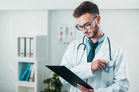 Kdy hrozí zvětšená prostata? Věk rozhoduje, prevence zachraňuje