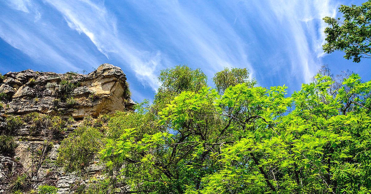 Evropská Havaj za zlomek ceny. Má sopky i horké prameny, ve kterých můžete relaxovat zdarma hodiny