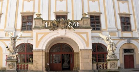 Český zámek přirovnávají turisté k francouzskému Versailles, zaráží je ale směšně nízké ceny vstupného