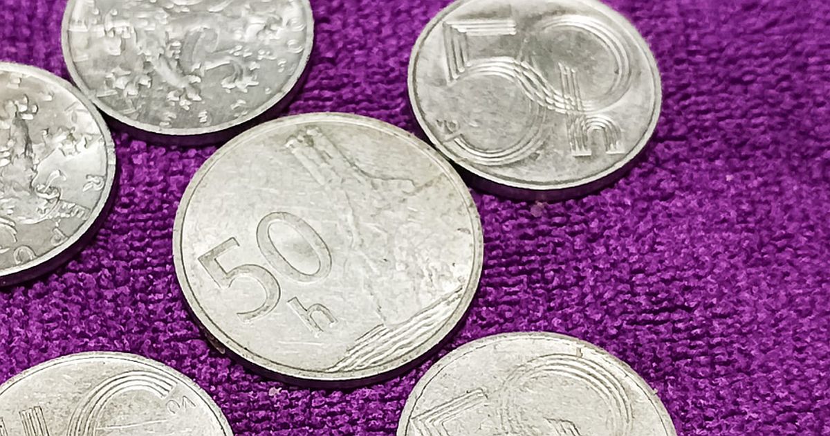 Děda chtěl jen odblokovat vozík v Lidlu. Místo drobných držel v ruce půl milionu