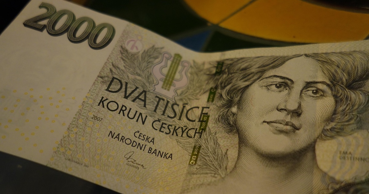 Zlatý poklad v peněžence: Obyčejné dvoutisícovky mají hodnotu až 10 tisíc korun