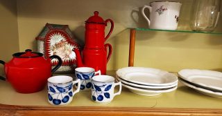 Visely nad linkou, dnes mizí z vitrín. Starý porcelán láká investory. Dostat statisíce za starý talíř může každý