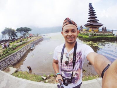 Jedna chyba ho stála svobodu: Turista na Bali vyšel ven ve špatný den