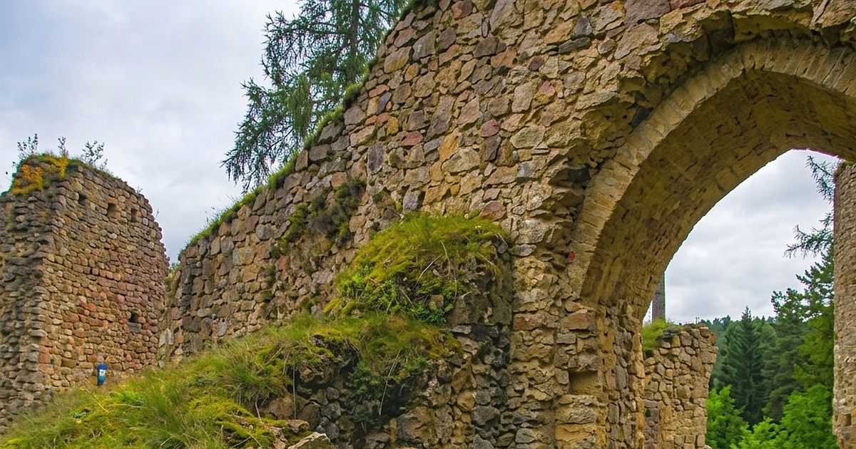 Hrad Pořešín Češi téměř neznají. A je to škoda. Za jeho krvavou historii by se nemusela stydět ani Čachtická paní