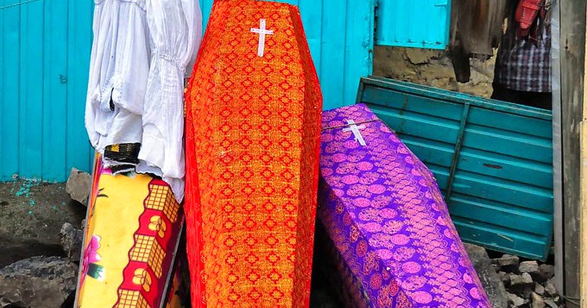 Ani hrob ani urna. Ultimátní ekologická rakev z mycelia kompletně rozloží lidské tělo za tři roky