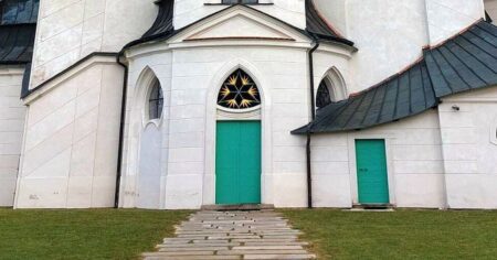 Santiniho unikát v Česku nemá v Evropě konkurenci. Číslo 5 mu vévodí kvůli dávné legendě