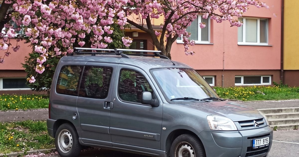 Fotka na Instagram, nebo zničené auto? Čeští motoristé prožívají kvůli třešním noční můru