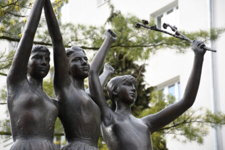 Život před rokem 1989. Pokud uspějete, patříte mezi lidi s výjimečnou pamětí na minulý režim