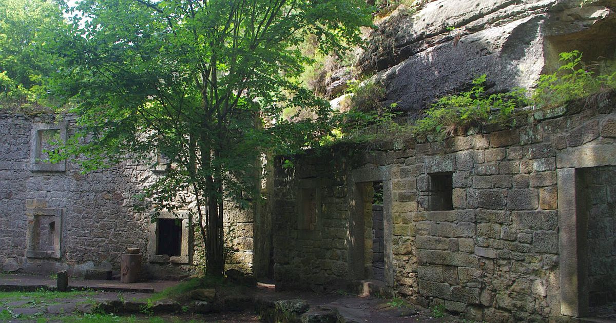 Z pohádkové idyly mrazivým místem: Dolský mlýn z Pyšné princezny skrývá krvavé tajemství