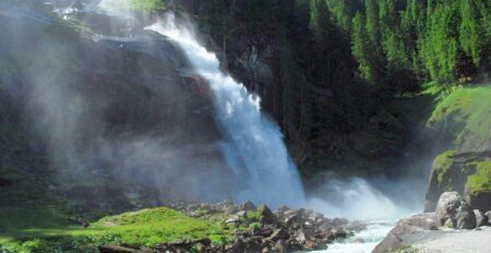 Evropské Niagary máme pod nosem! Češi přehlížejí vodopády, které léčí astma i alergie
