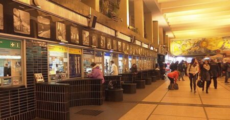 Pardubické nádraží v slzách? Ne, v plné kráse! Podívejte se, jaký poklad se skrýval pod lešením