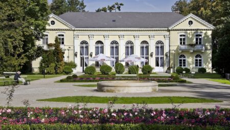 Vary mají konkurenci! Tyto lázně hned za hranicemi mají vodu teplou 87 °C a ceny pro obyčejné lidi