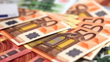 Naletěli jste na podvod? Banka vám musí vrátit peníze, říká EU