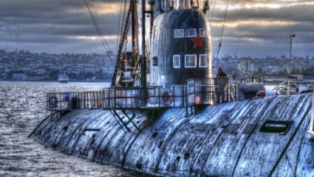 Vlna od člunu odpálila jaderný reaktor! Utajený „Černobyl Pacifiku“, který Moskva roky zapírala