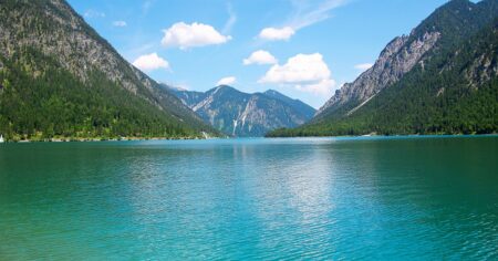 Chorvatsko v šoku: Češi a Slováci ho odsunuli až na 16. místo! Víme, kam letos všichni utekli