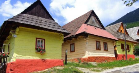 Sbohem, UNESCO? Slovenský klenot bojuje o přežití, bezohlední turisté ho doslova rozebírají