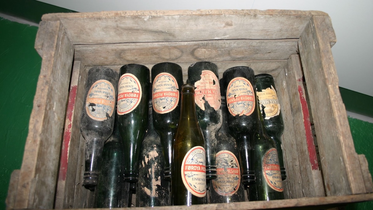 Máte doma starou láhev? Může mít hodnotu desítek tisíc korun