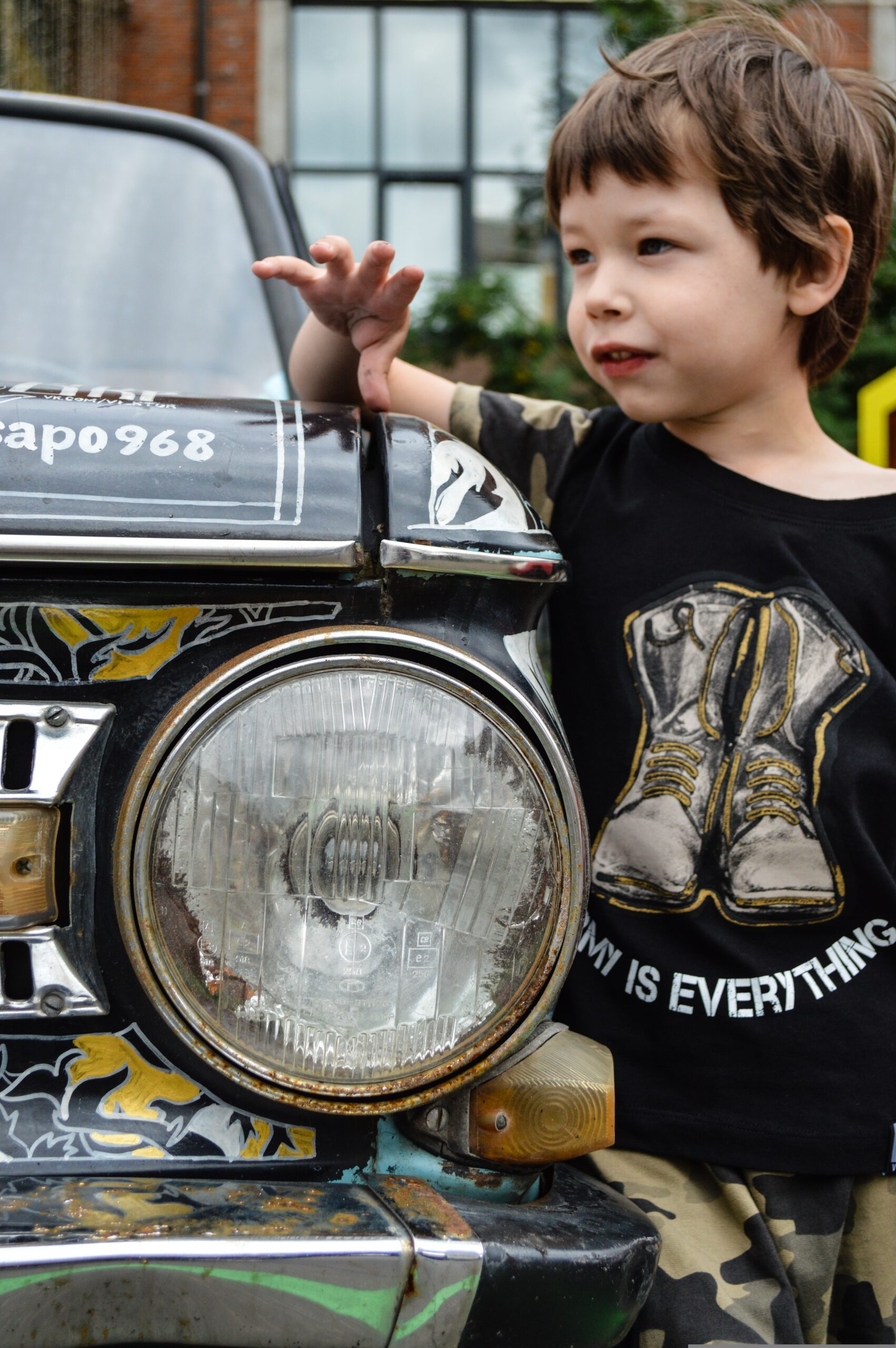 V sedmi měsících mluvil, ve dvou letech čte knihy! Neuvěřitelný příběh chlapce, který se stal nejmladším členem Mensy