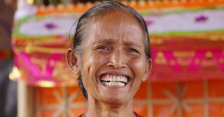 Smrtící „bylinky“ místo požehnání: Vraždila své oběti jedem v kapslích přímo před zraky policie