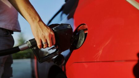 Krvavé peníze General Motors: Věděli, že nás olovo zabíjí, ale zisk z patentů byl přednější