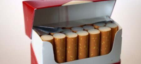 Za zbytek krabičky od cigaret můžete dostat i statisíce. Trh se zbláznil do staronové komodity