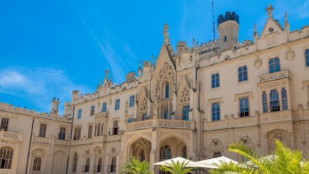 České Versailles otevřelo brány: Podívejte se do zámku, který nám závidí i v Hollywoodu