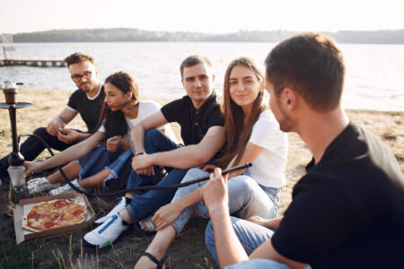 Dnešní teenageři používají slova, která před deseti lety neexistovala. Zkuste si, jestli rozumíte jejich jazyku, nebo jste pro ně z jiné planety