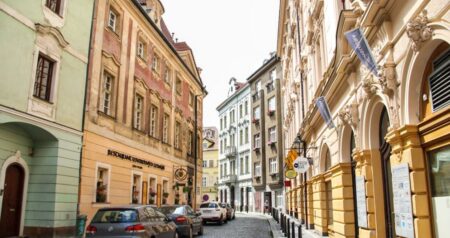 Praha bez turistů existuje! Našli jsme místa, kde budete i o víkendu úplně sami