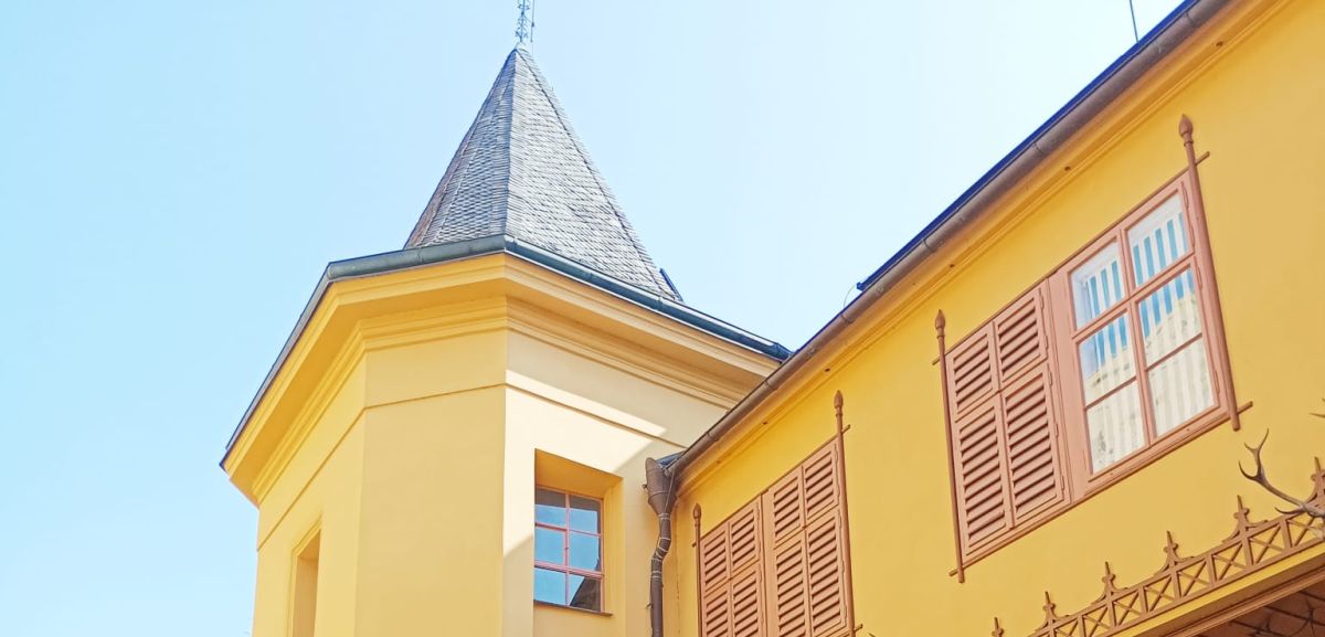 Patří k nejkrásnějším zámkům u nás. Na rodiče s dětmi ale v parku čeká drahá past