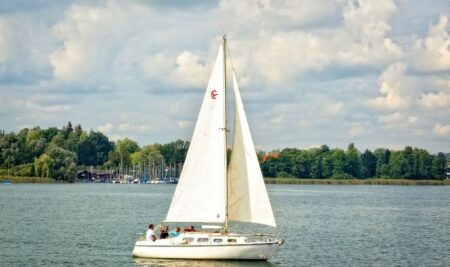 Zapomeňte na studený Jadran! Polské jezero má v létě neuvěřitelných 33 stupňů, teplotu mu závidí i na Islandu