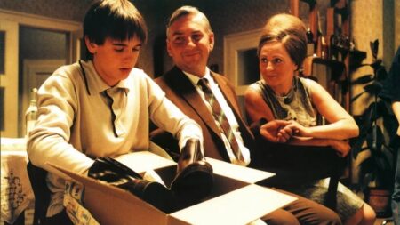 Pelíšky jste viděli stokrát, jenže bez nápovědy zradí i slavné hlášky. 10 otázek oddělí fanoušky od diváků