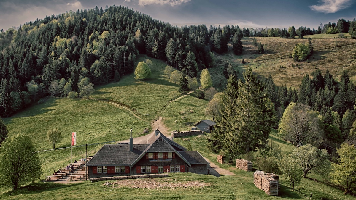 Vlastní dům v horách za cenu jednoho espressa! Španělsko nabízí opuštěné nemovitosti za 1 euro