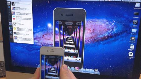 Zapomeňte na složité zrcadlení obrazovky. Ikony v aplikacích YouTube či Netflix samy pošlou video do televize