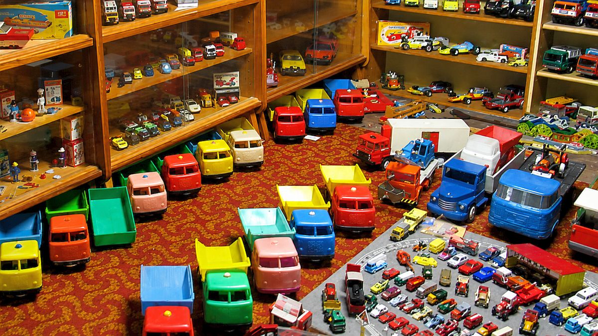 Autíčka na klíček jsou fenomén. Za plechového krasavce z půdy můžete dostat až 12 000 Kč, může za to genialita mechaniky