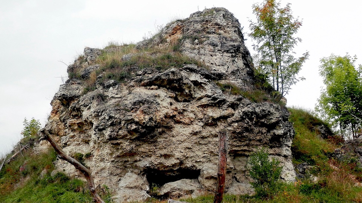 Horký pramen vytvořil v Gánovcích kamenný otisk neandertálcovy hlavy. V travertinu čekal 100 tisíc let